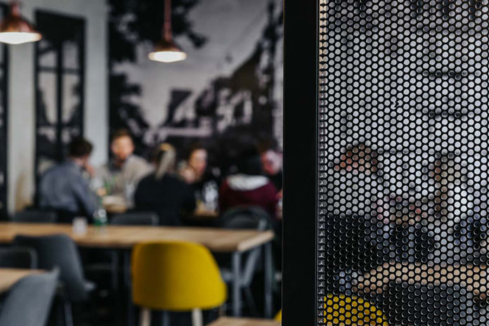 pub-w-stylu-industrialnym