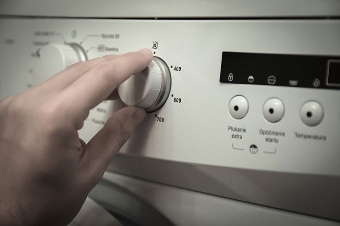 Czy warto naprawiać pralki i inny sprzęt AGD?
