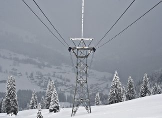 Co warto wiedzieć o liniach napowietrznych? Linie napowietrzne