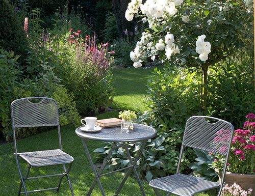 Jak zabezpieczyć ogrodowe meble na zimę