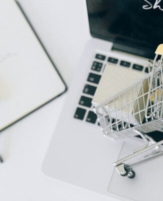 Sklep e-commerce z meblami – jak taki założyć i o czym warto pamiętać? Sklep e-commerce z meblami