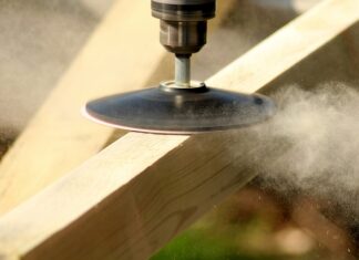 Czym polerować szklane lampy?