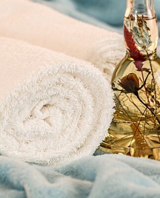 Z czego robi się olejki eteryczne?