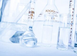 Jaka chemia do czyszczenia tapicerki? Jaka chemia do czyszczenia tapicerki?