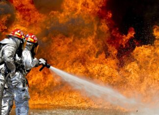 Czy gaszenie i zapalanie światła?