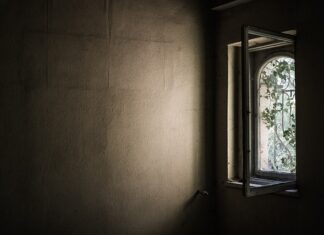 Ile kosztuje okno do łazienki?