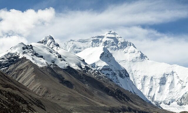 Jak długo się idzie na Mount Everest?