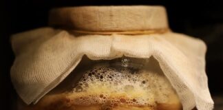 Jak długo trwa fermentacja miodu?