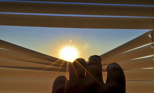 Ile ciepła zatrzymują rolety zewnętrzne?