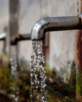 Jaki zbiornik do przydomowej oczyszczalni?