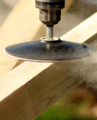 Jakim padem polerować lampy?