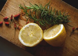 Z kim się najpierw przywitać? Z kim się najpierw przywitać?