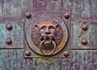 Dlaczego klamka skrzypi?