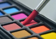 Jak malować okiennice drewniane?