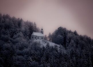 Jak zatrzasnąć drzwi?