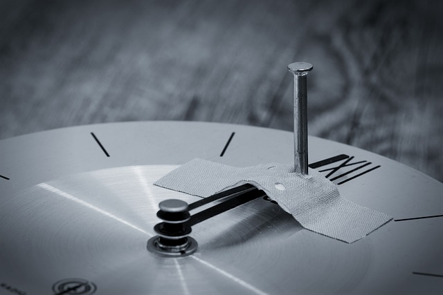 Jak przykleić obrzeże PCV? Jak przykleić obrzeże PCV?