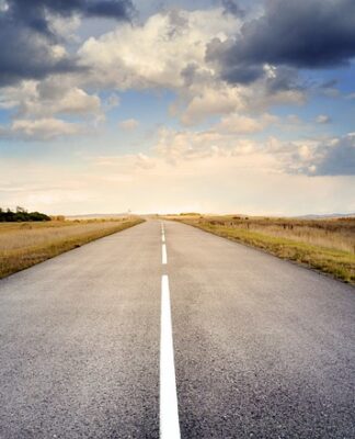 Co można położyć zamiast chodnika?