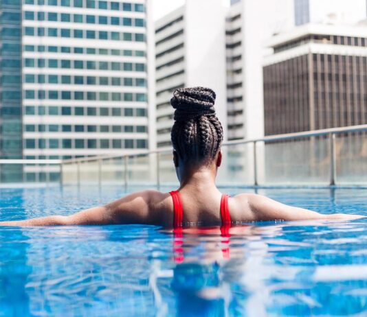 Wyposażenie strefy wellness w hotelu – stwórz pzestrzeń, która zachwyca gości! Wyposażenie strefy wellness w hotelu - stwórz pzestrzeń, która zachwyca gości!